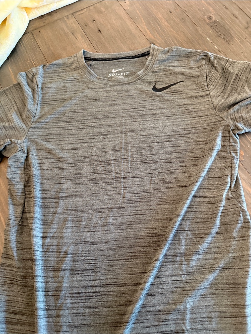Nike Men's Heathered Gray Dri-FIT Short Sleeve Tee